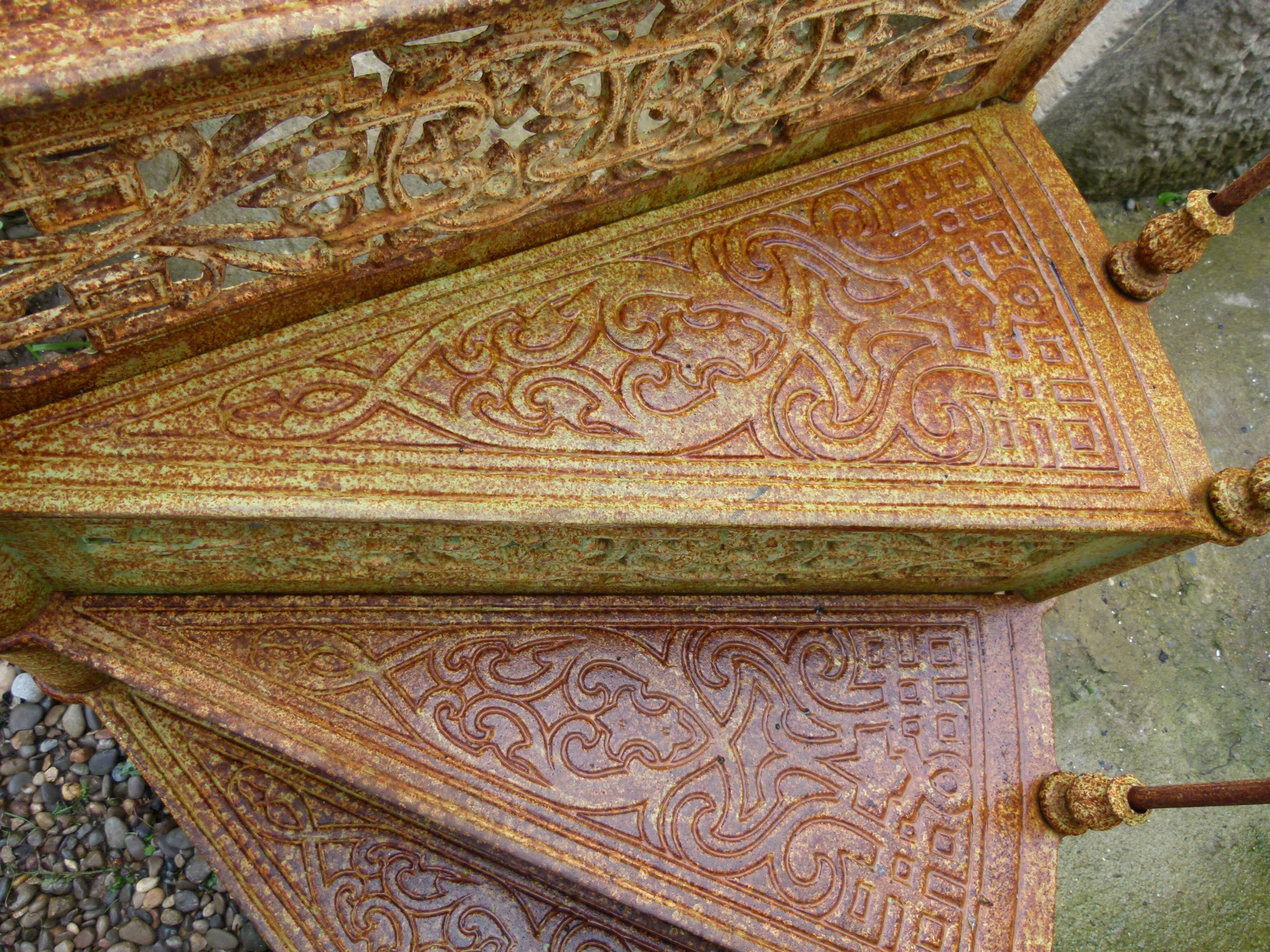 Spiral staircase XXth