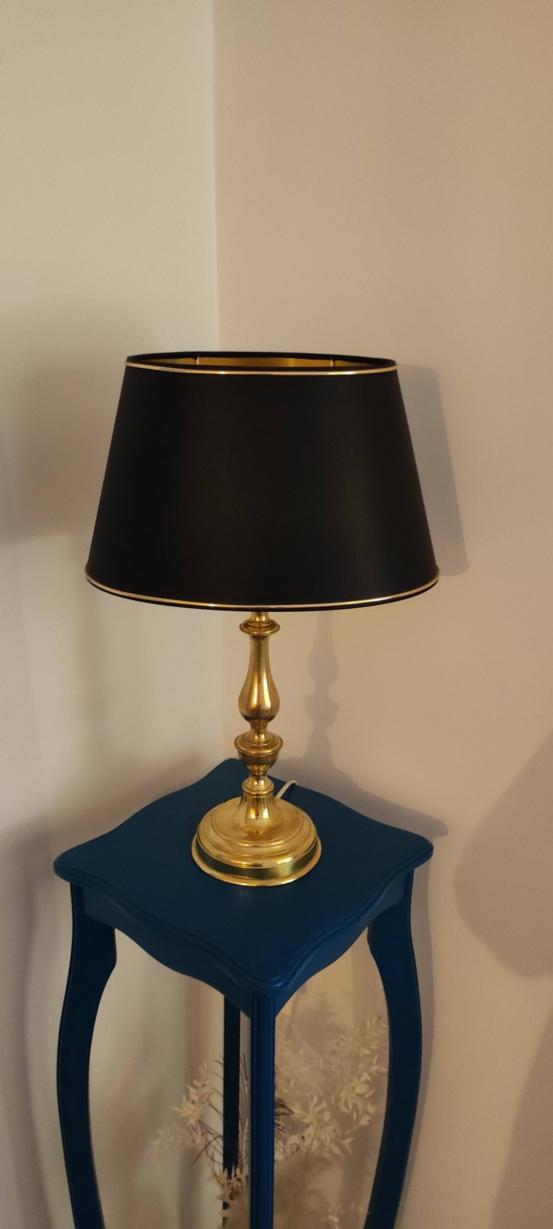 Brass table lamp