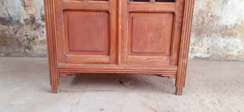 Armoire parisienne vitrée