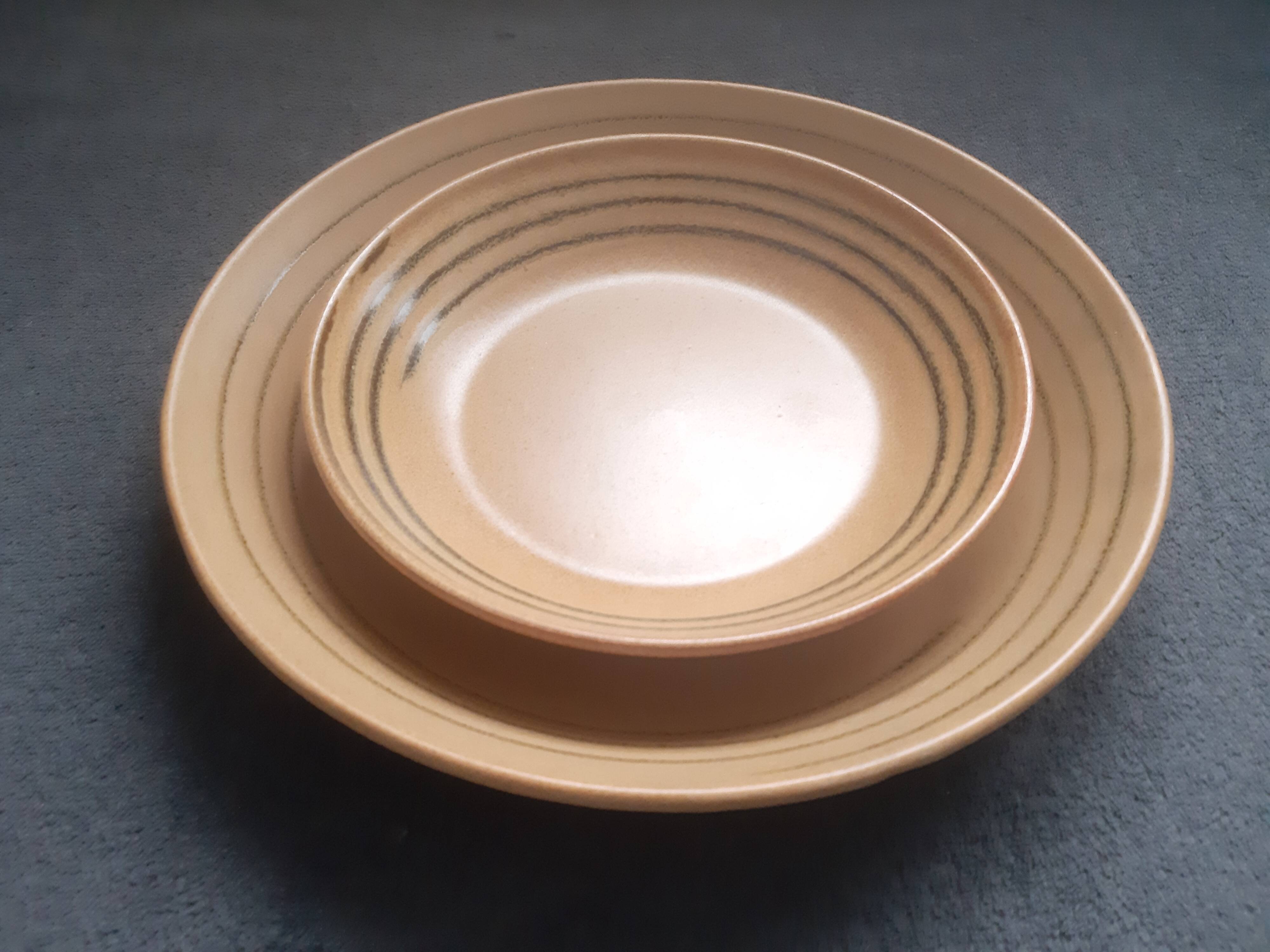 Stoneware deep dishes