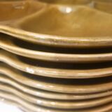 Set of 8 Gien oyster plates