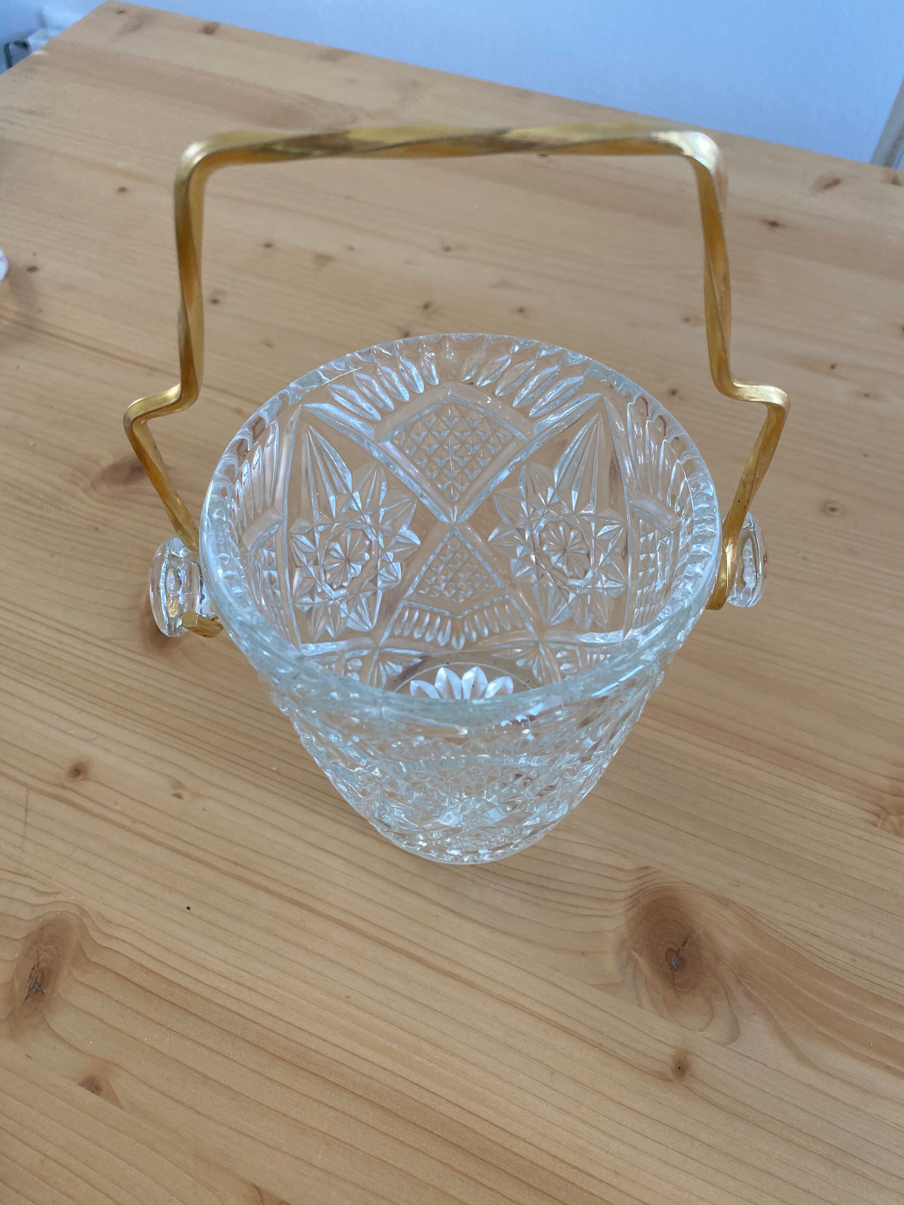 Sceau à glace en verre ciselé