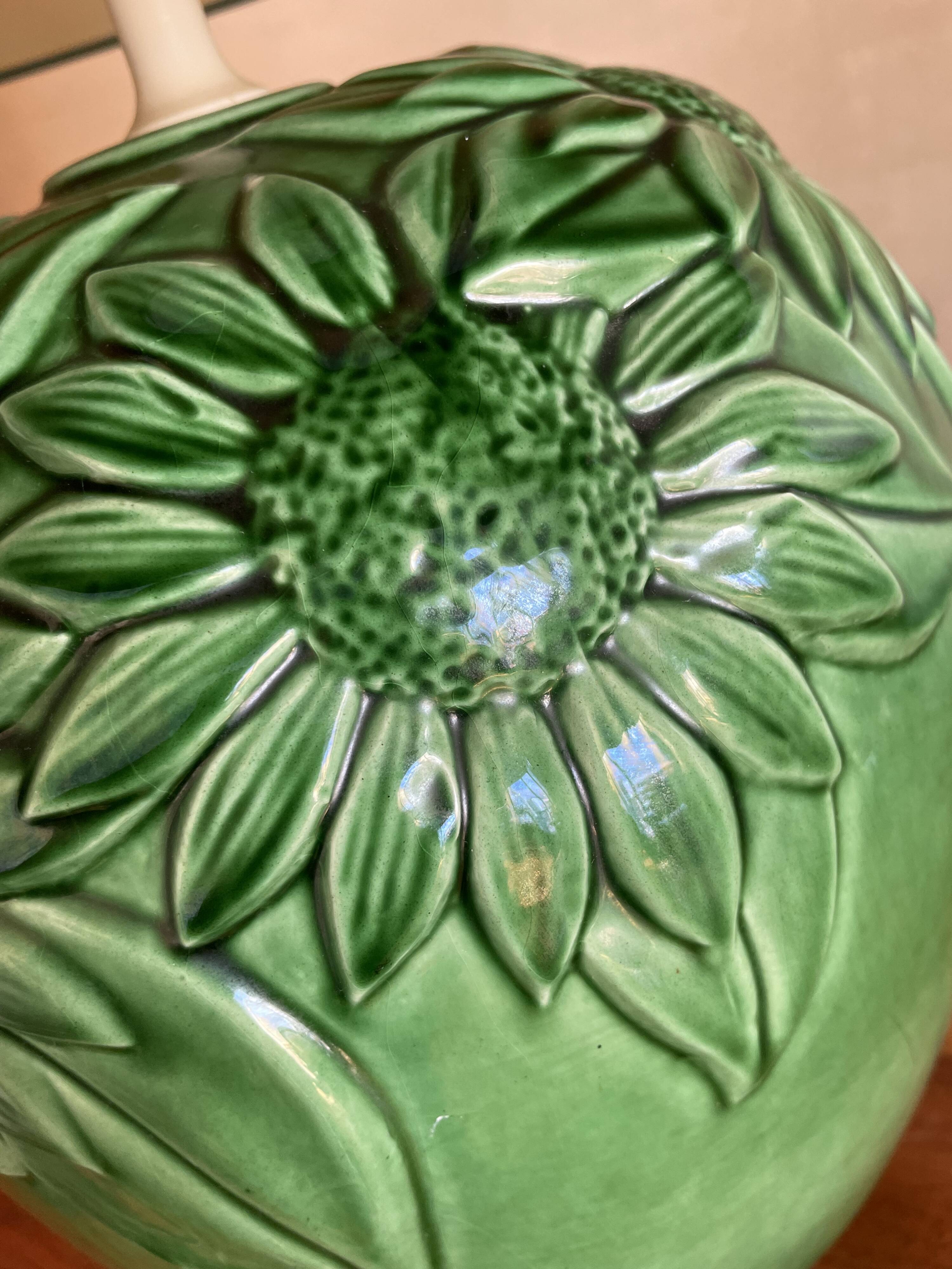 Lampe tournesol en céramique verte
