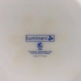 6 hollow plates "luminarc" with flower motifs.