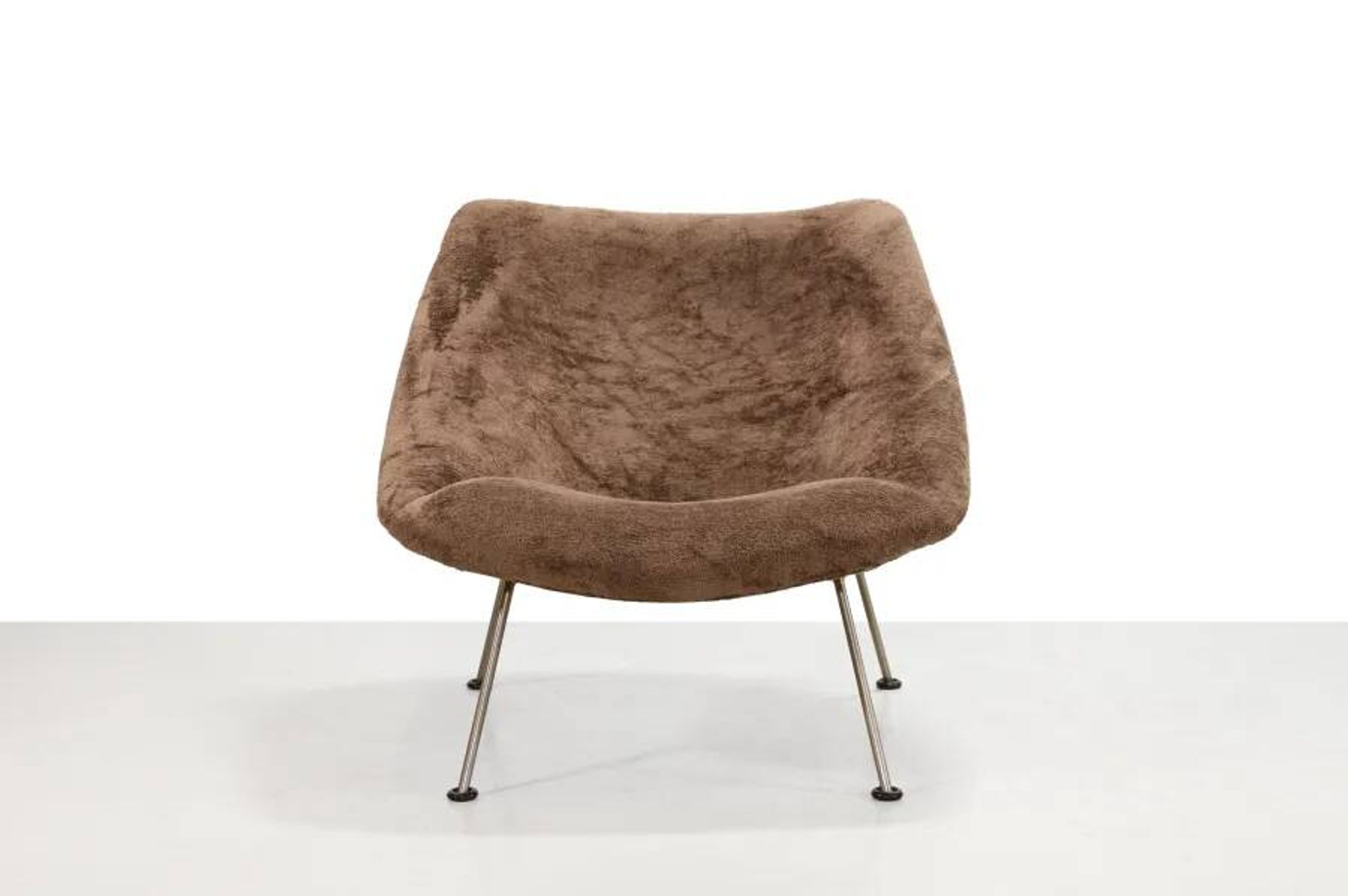 Artifort Oyster model F157 armchair by Pierre Paulin, 1950s