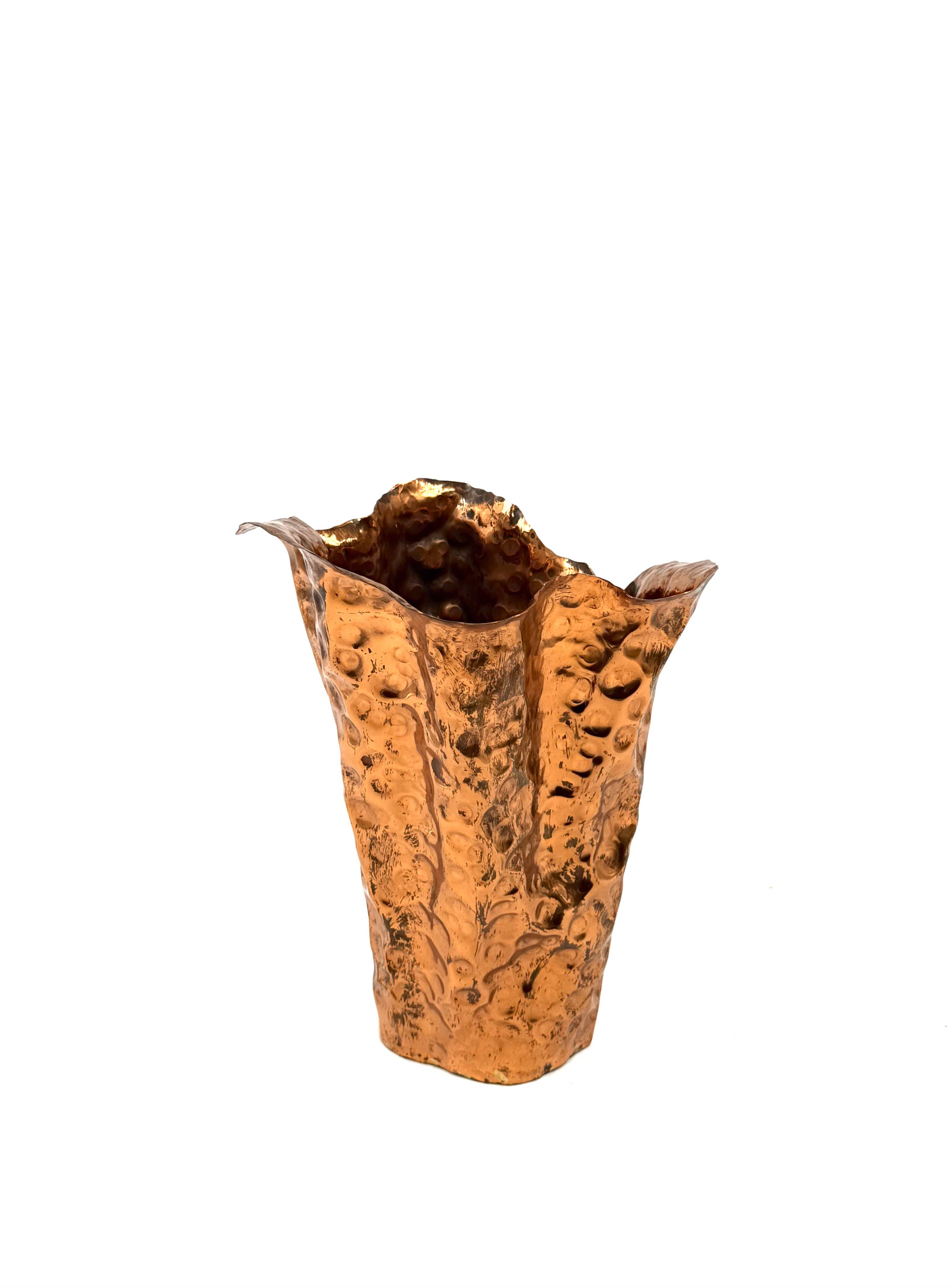 Angelo Bragalini, Mid-century copper vase, Bologna Italy 1960s
