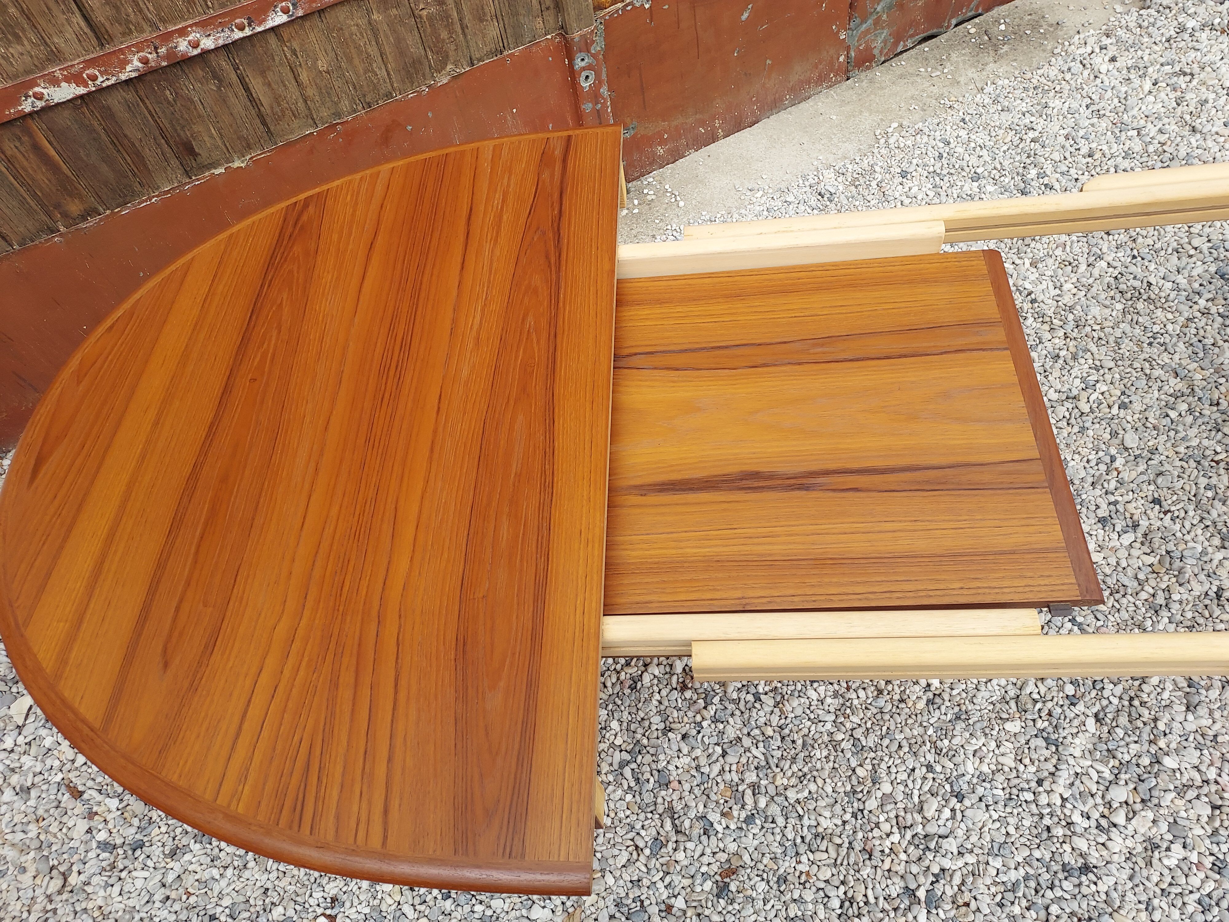 Table en teck danoise