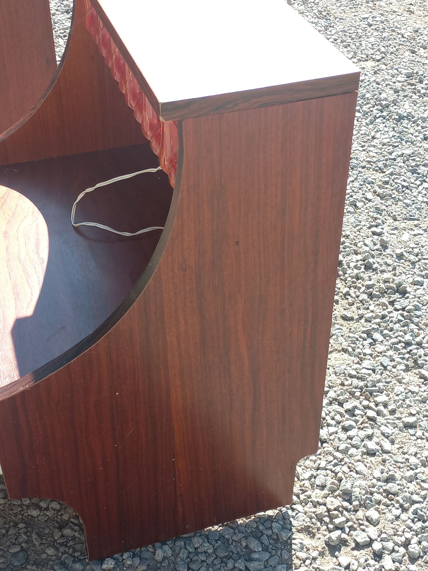 Pair of design bedside tables in orange resin rosewood with white melamine from the 70s