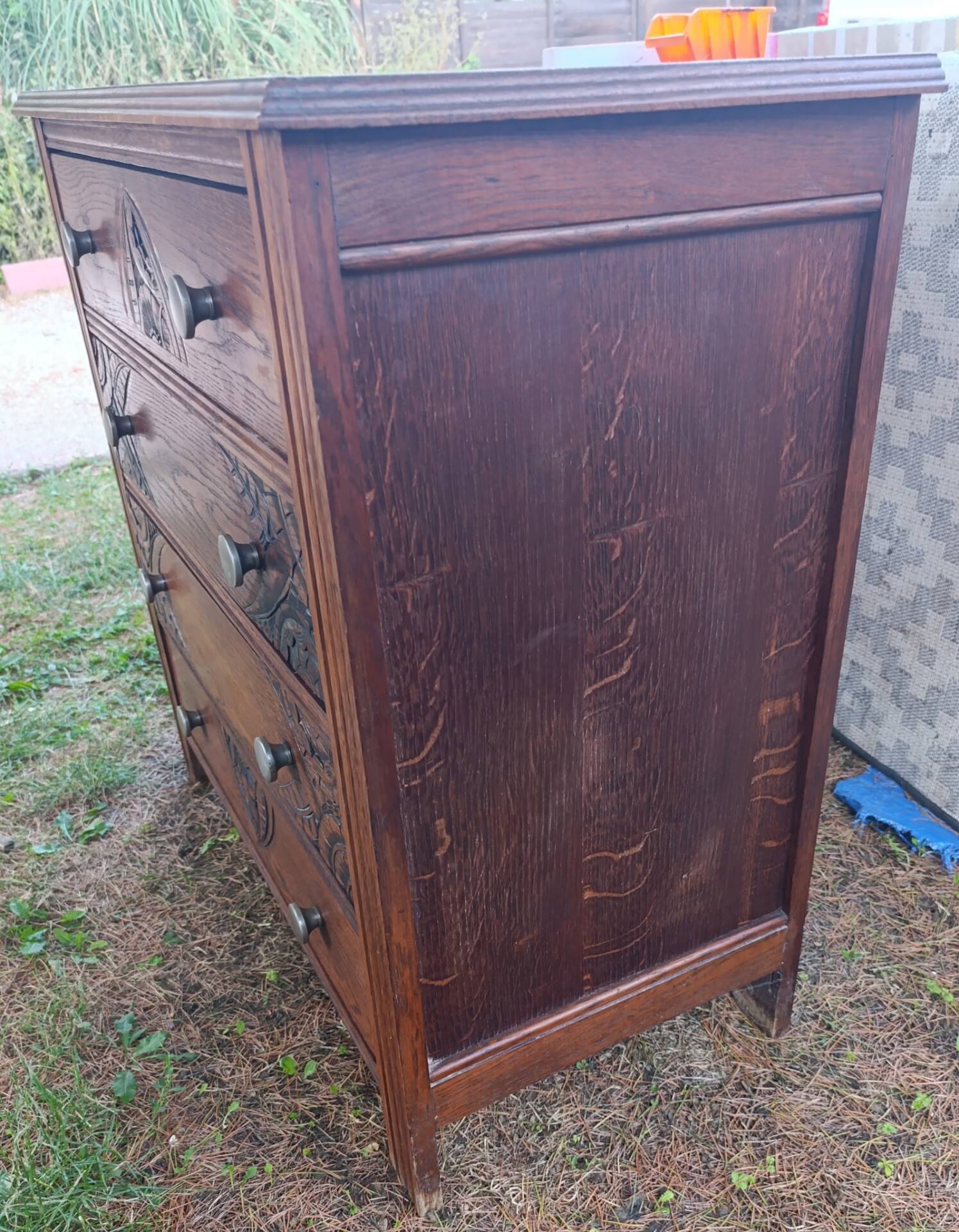 Commode vintage