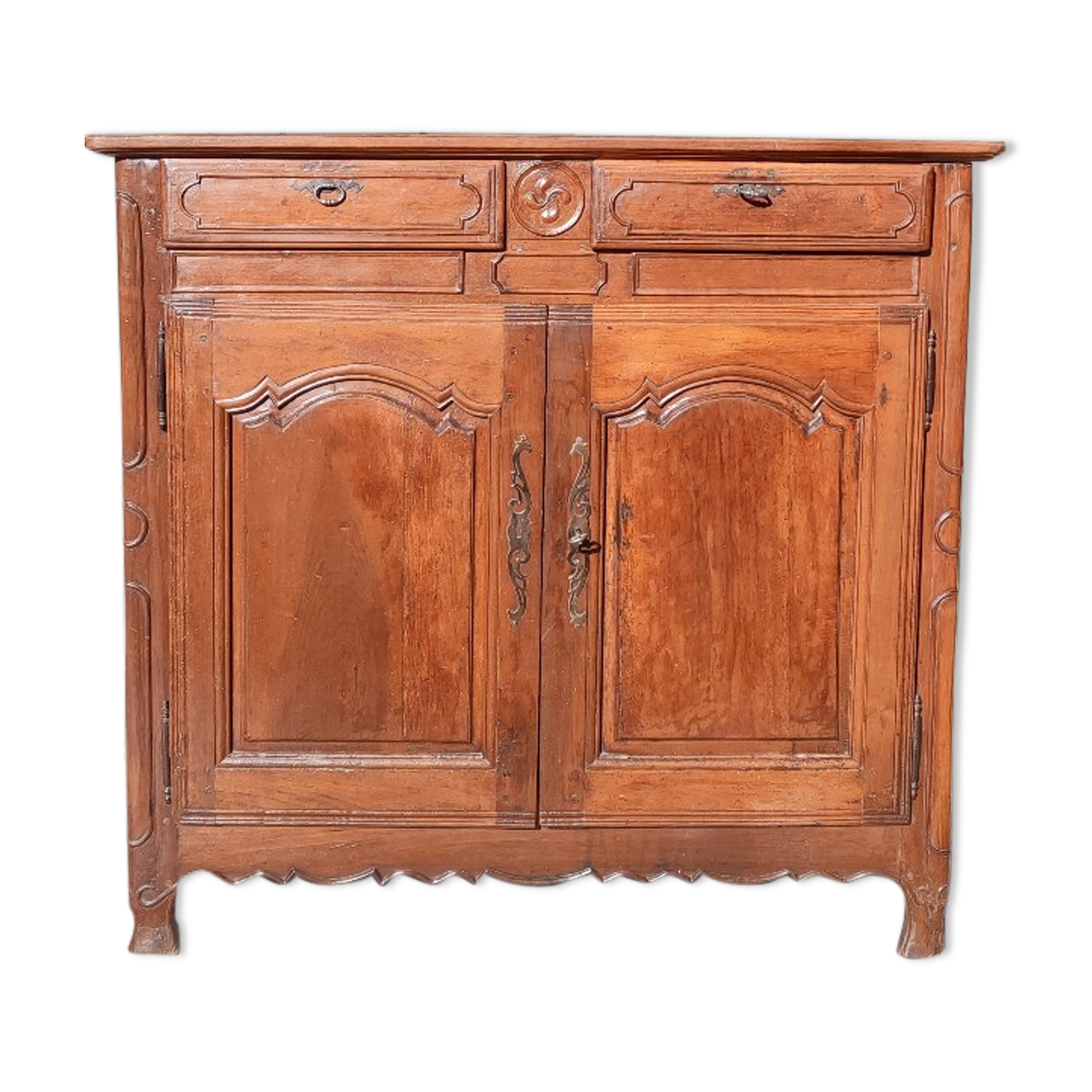 Louis xv walnut sideboard 18th century, Basque support buffet
