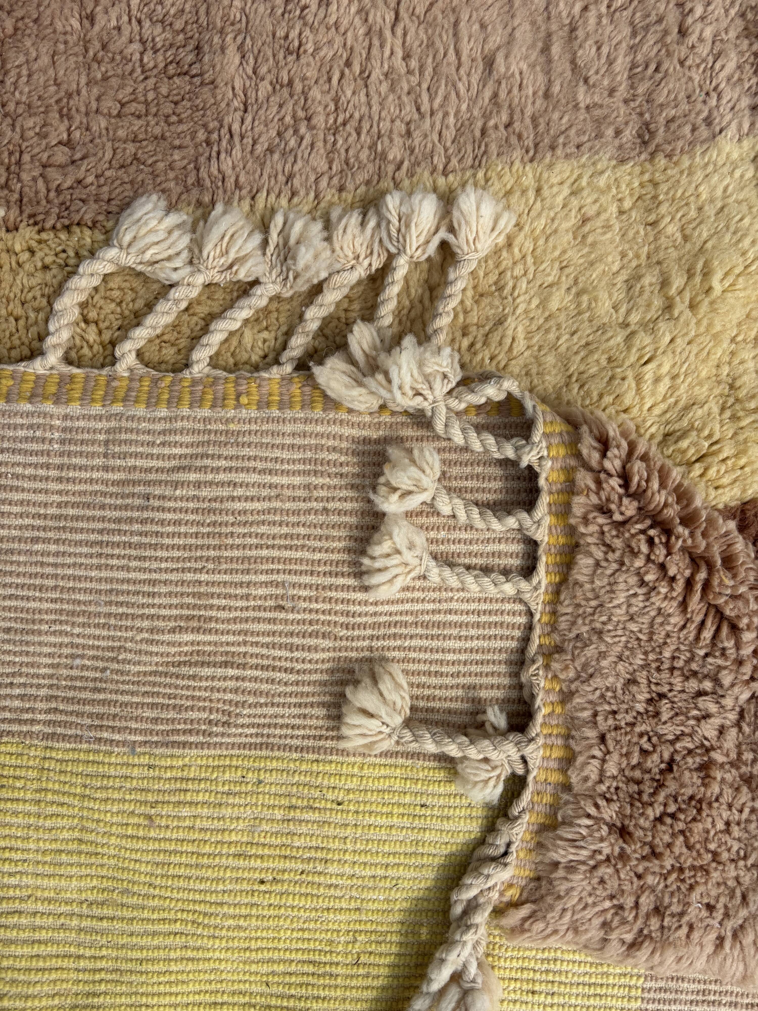 Moroccan Berber Mrirt wool rug