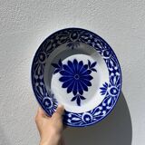 Round hollow ceramic dish with Saint Amand flower