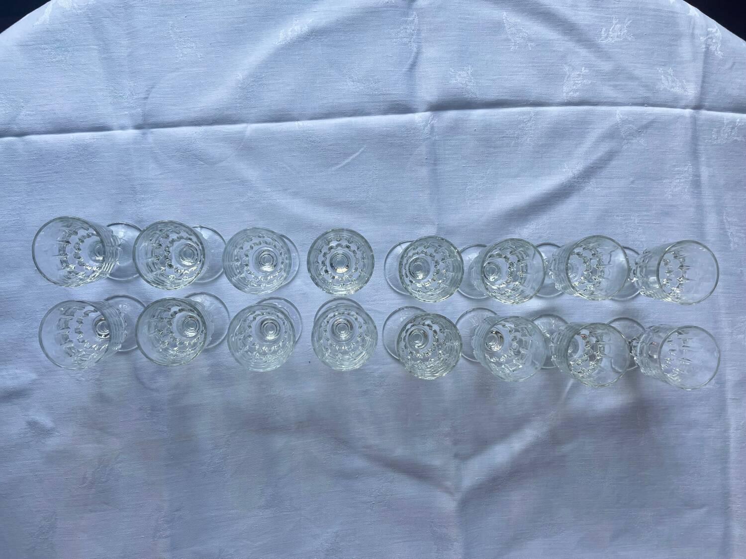 16 liqueur glasses