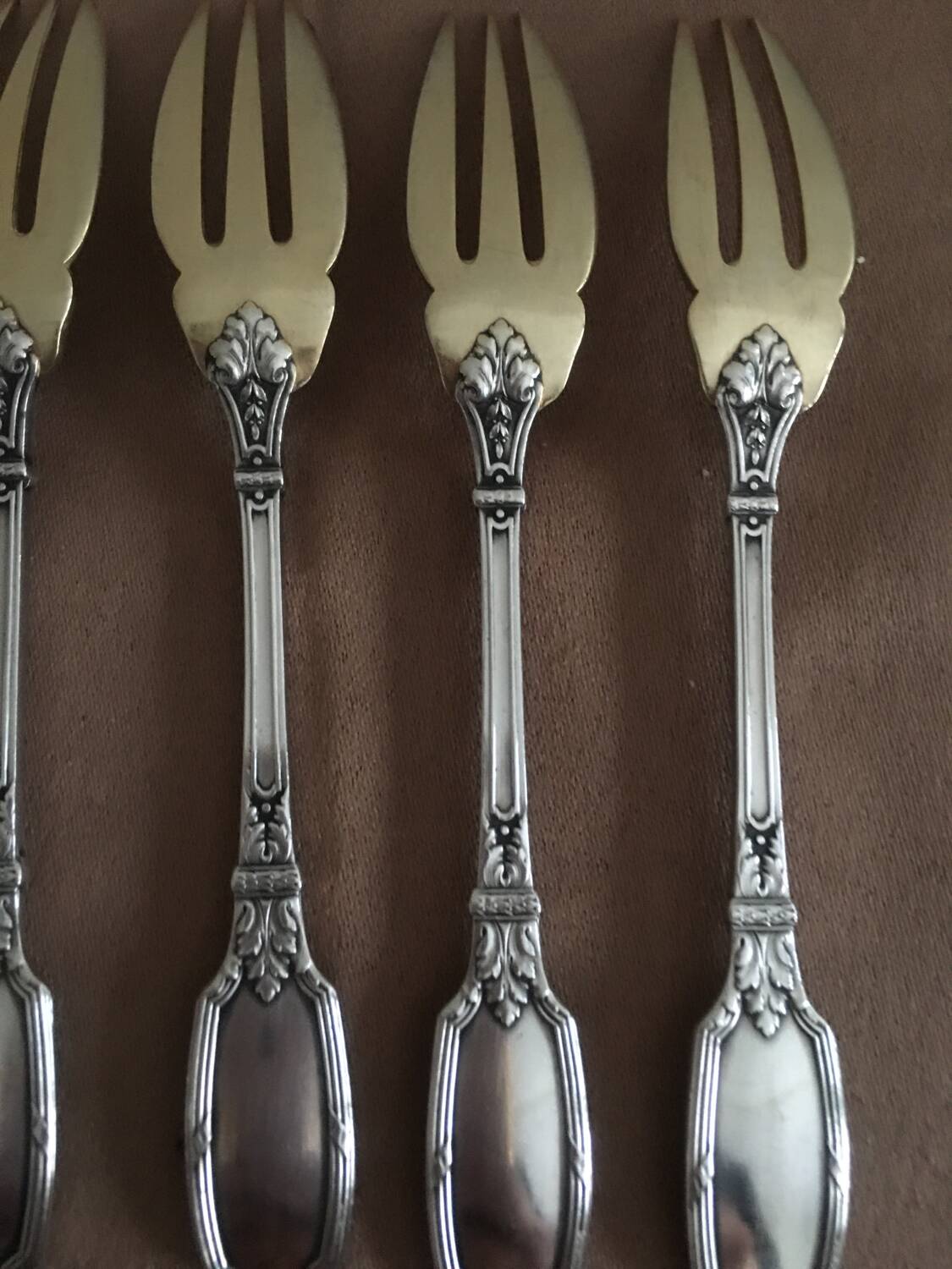 Lot De 6 Fourchettes à Gâteaux En Métal Argenté - Modèle Filet - État Impeccable