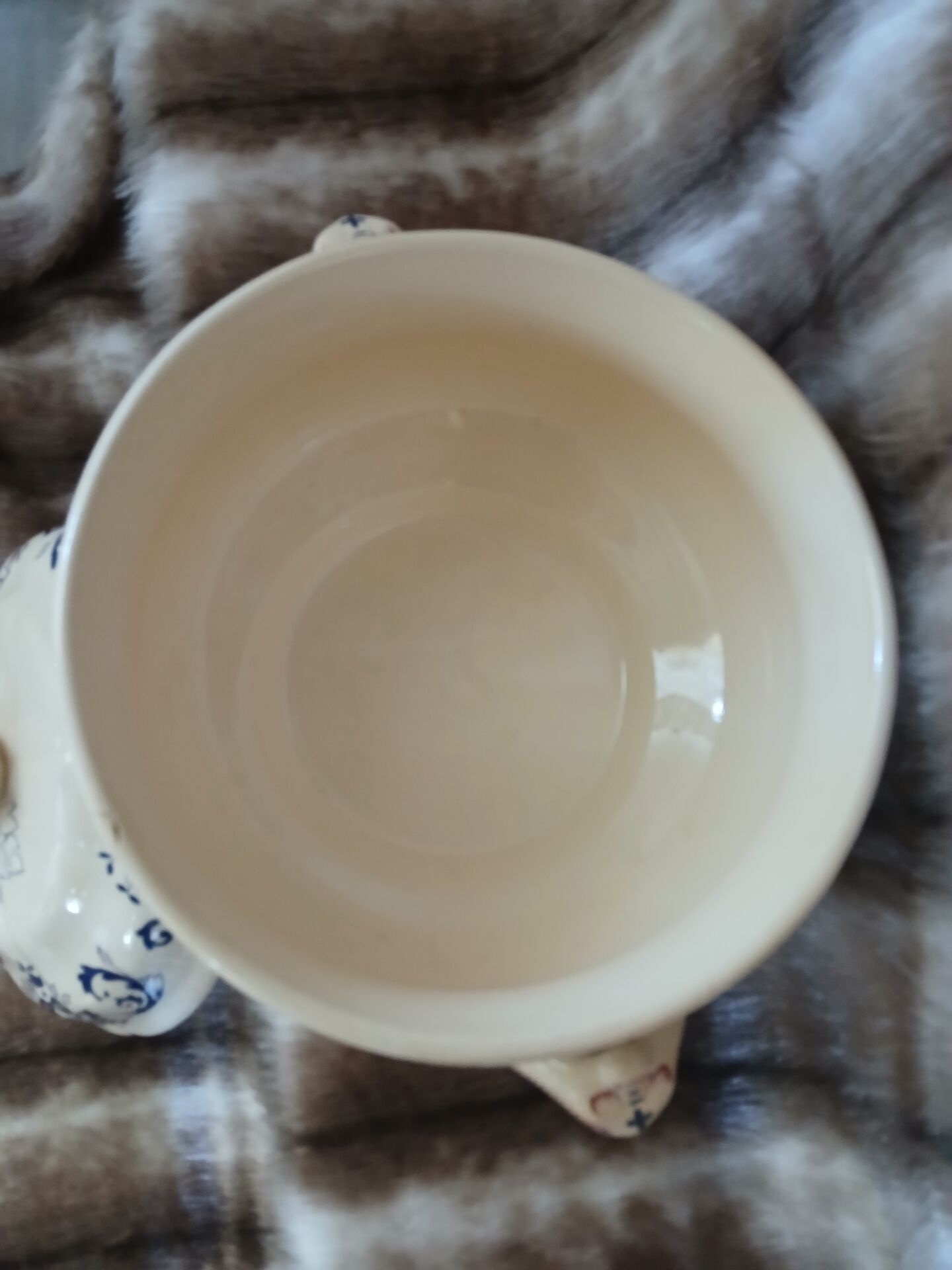 Large soup tureen in Longchamp ironstone