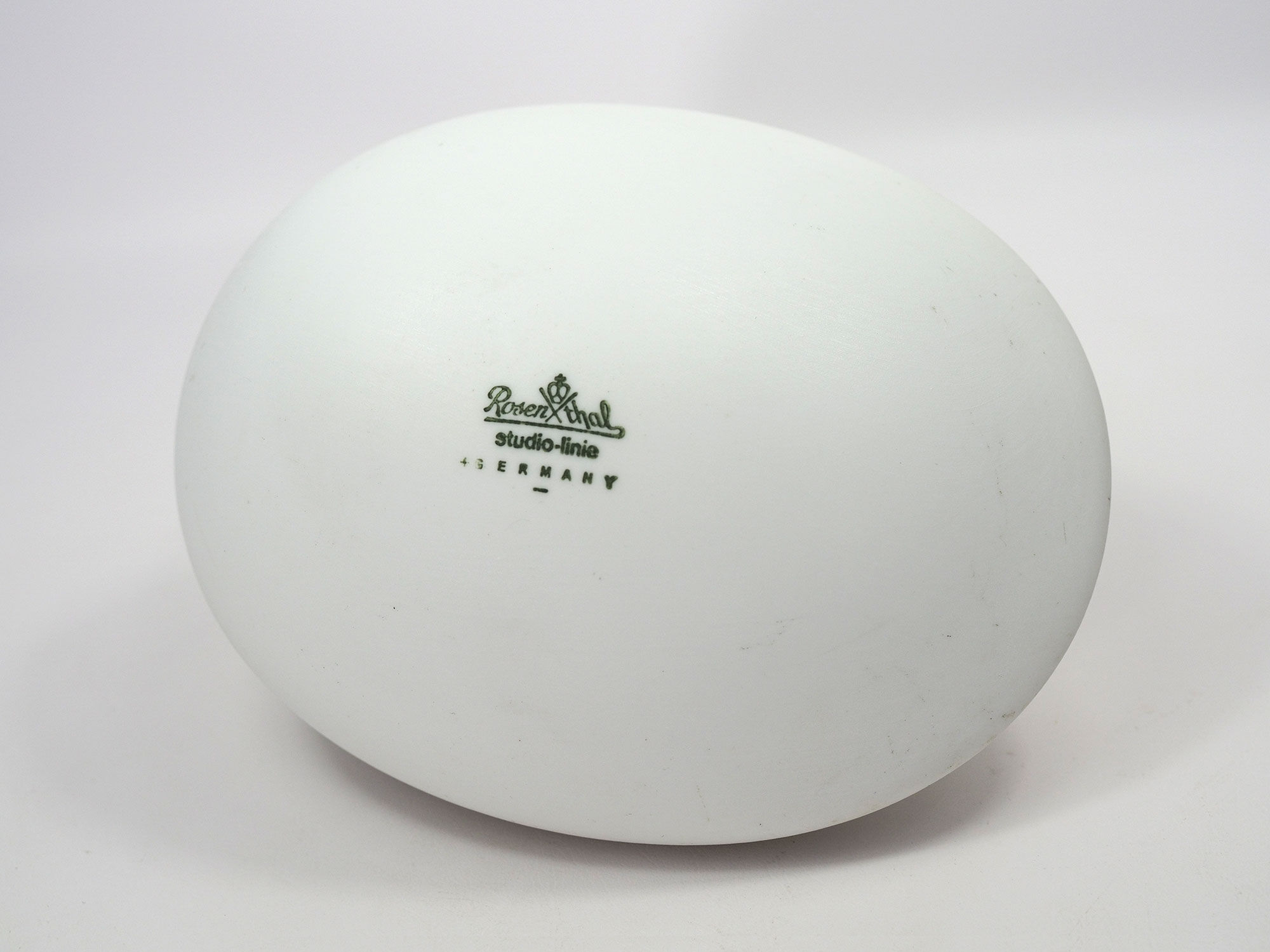 Tapio Wirkkala Porcelain "Pollo" vase for Rosenthal 1970s