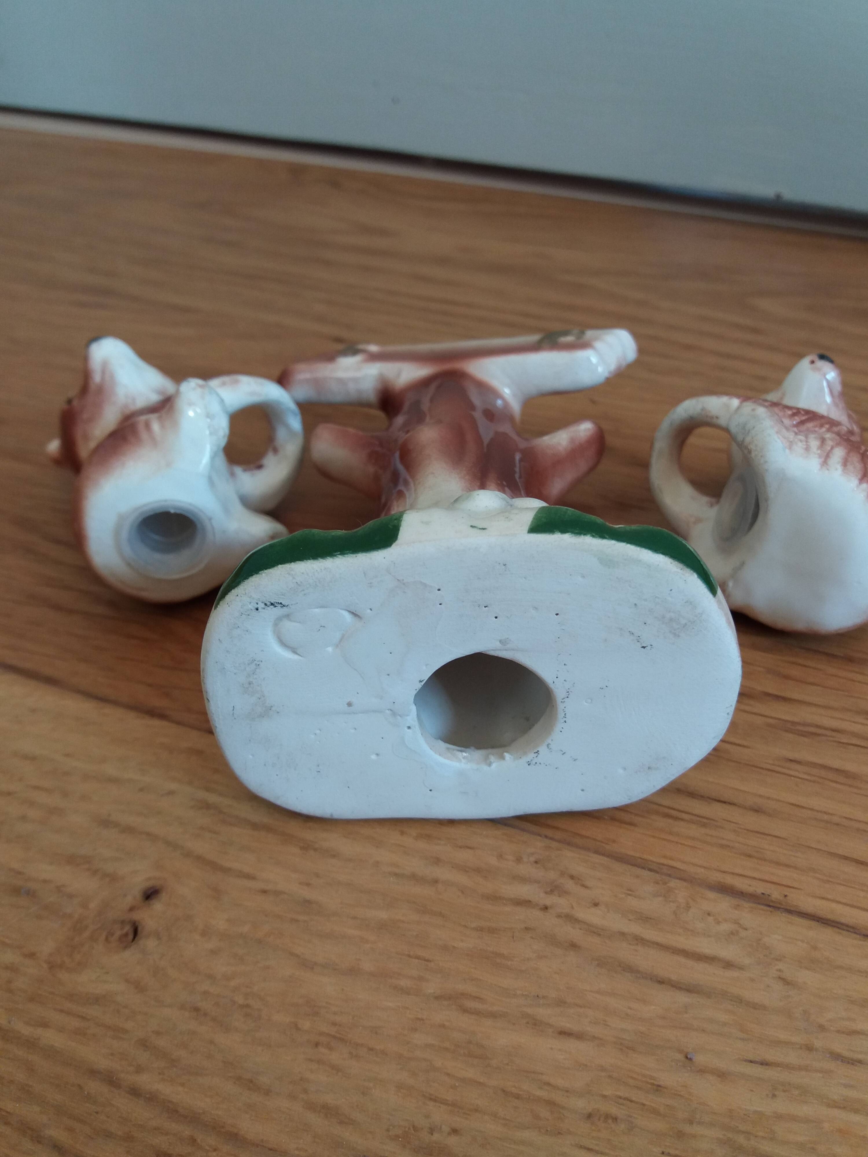 Zoomorphic salt and pepper shaker bears in slip