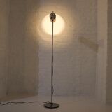 Minimalist floor lamp
