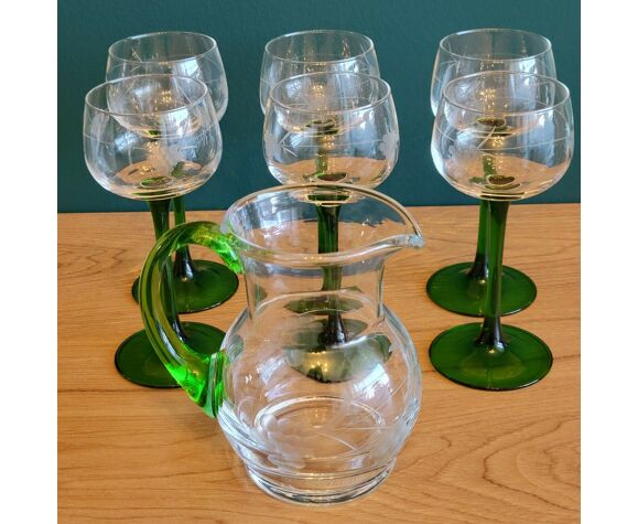 Service 6 verres à vin blanc d'Alsace pied vert + carafe verre soufflé taillé