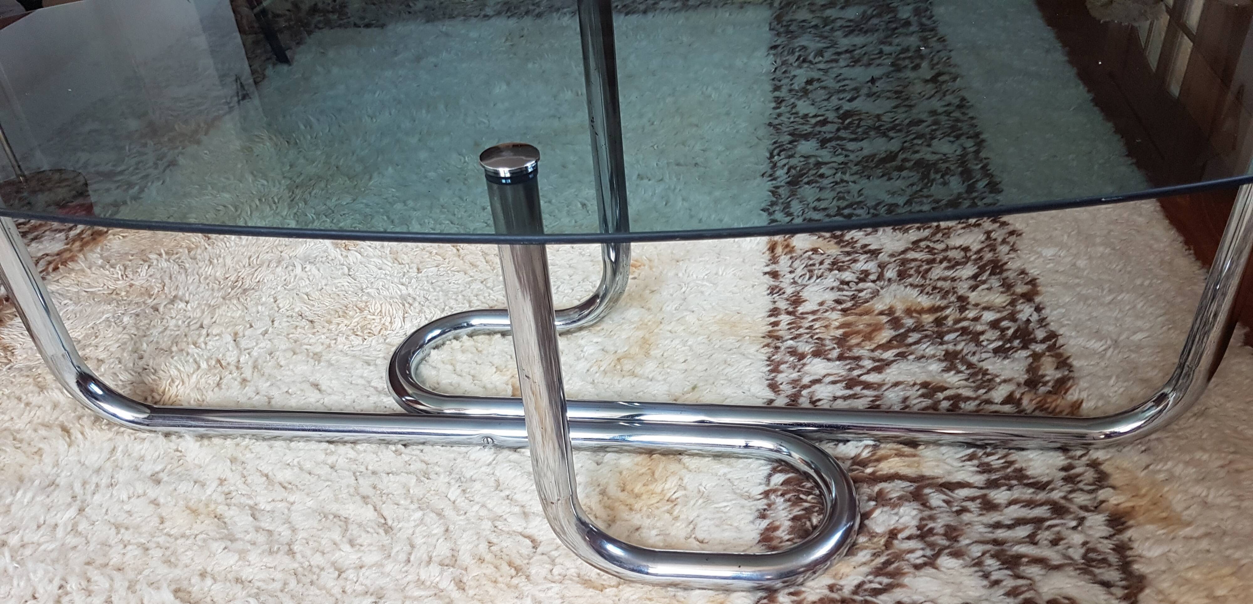Table basse design années 70 vintage