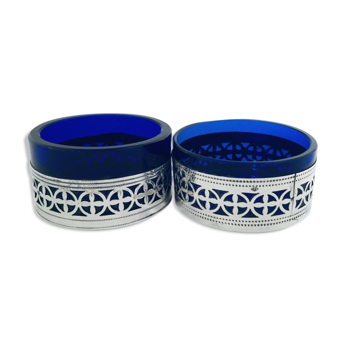 Pair of crystal salt shakers blue and silver