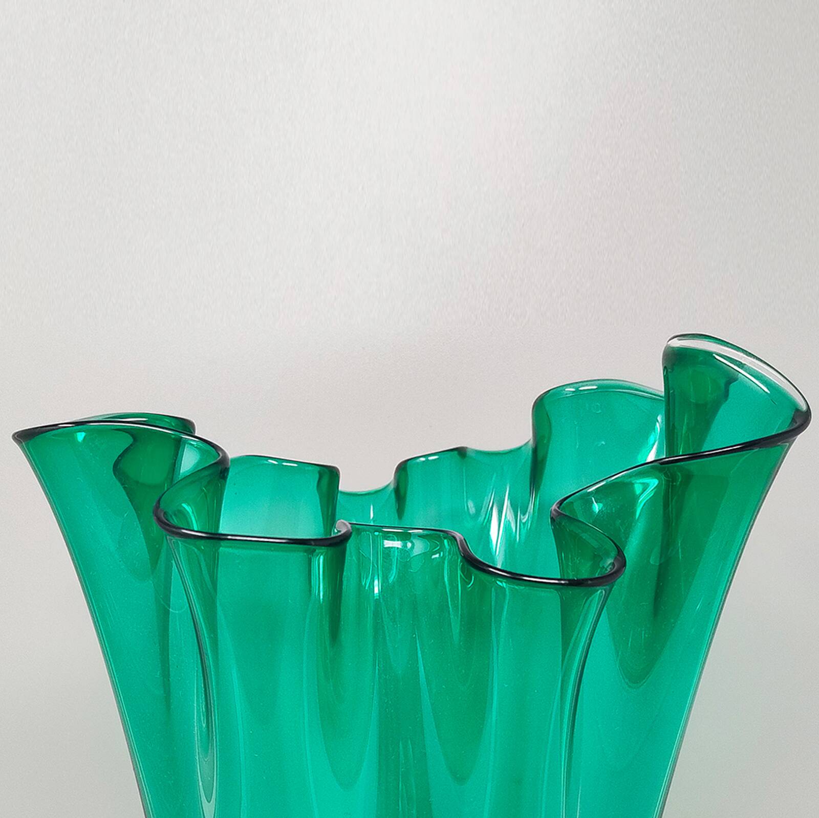 1970s Astonishing green "Fazzoletto" vase by Michielotto in Murano glass. Made in Italy