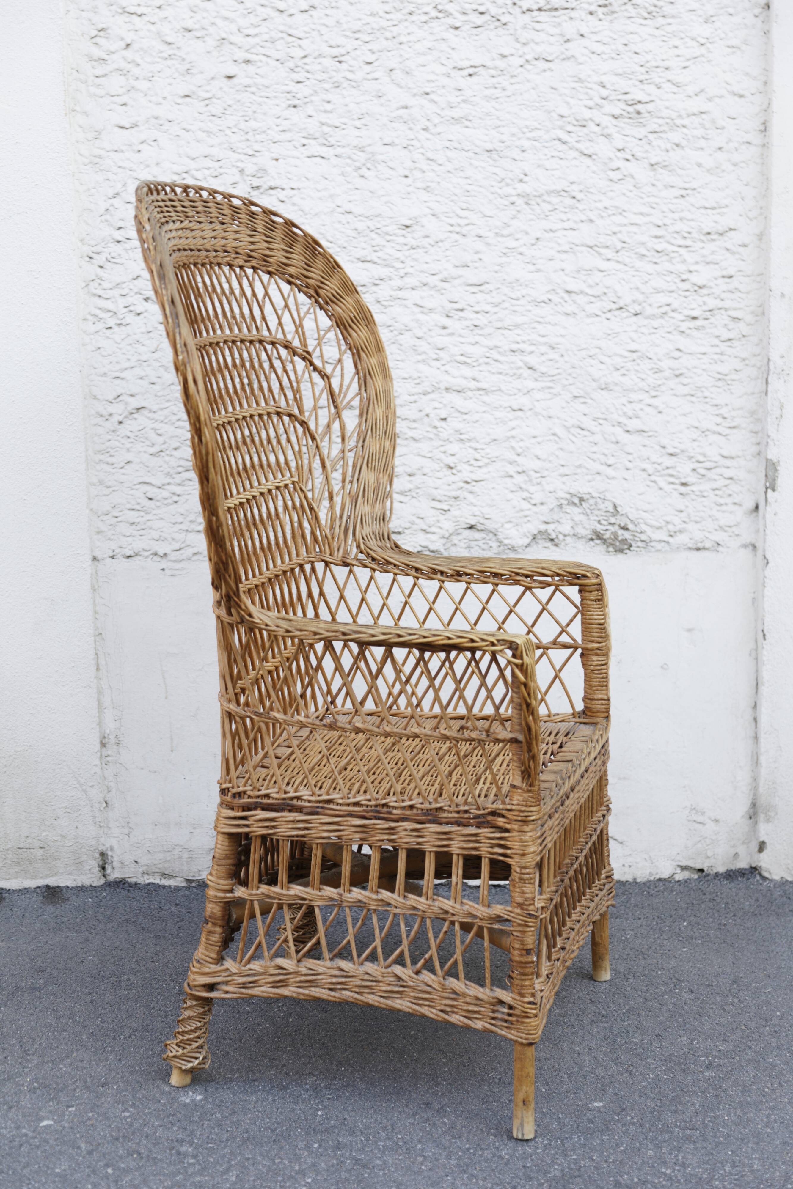 Armchair rotin braided