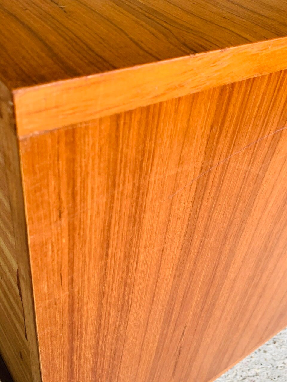 Vintage chest of drawers, Scandinavian teak style, circa 60 metal feet