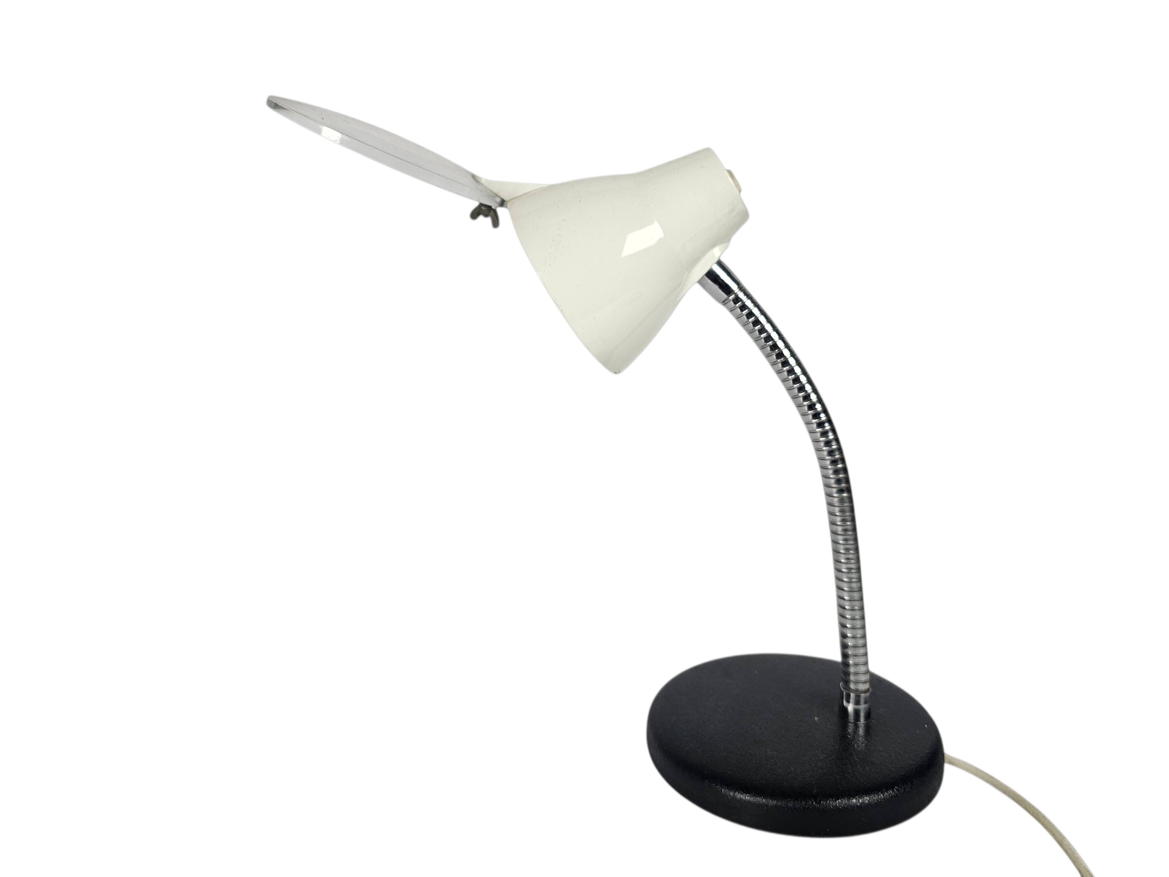 'Big Eye' table lamp - American - magnifying lamp - flexible neck - 3rd qua
