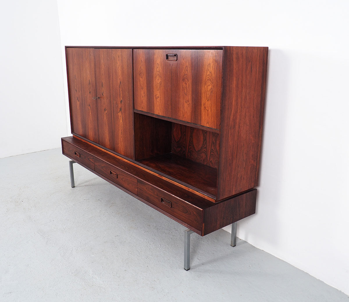 Vintage Dutch design highboard by Topform, 1960's