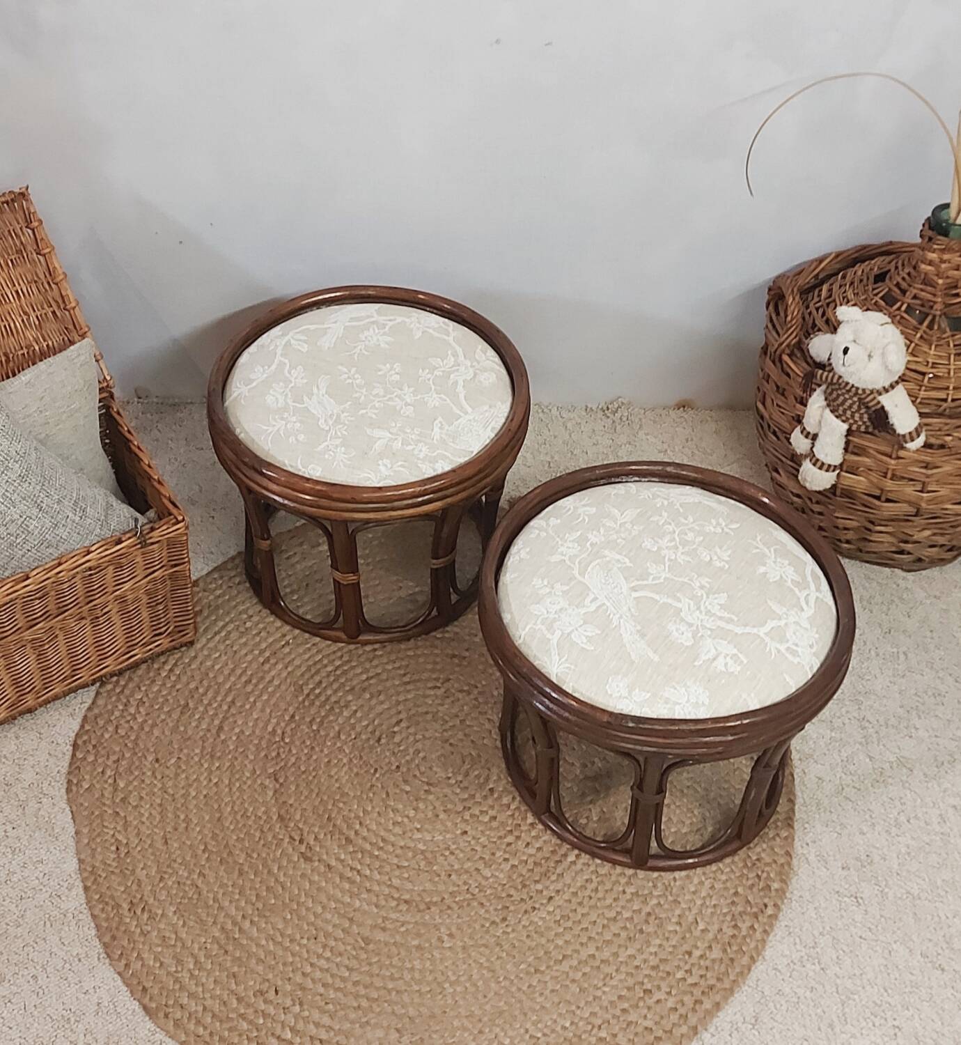 Rattan pouf