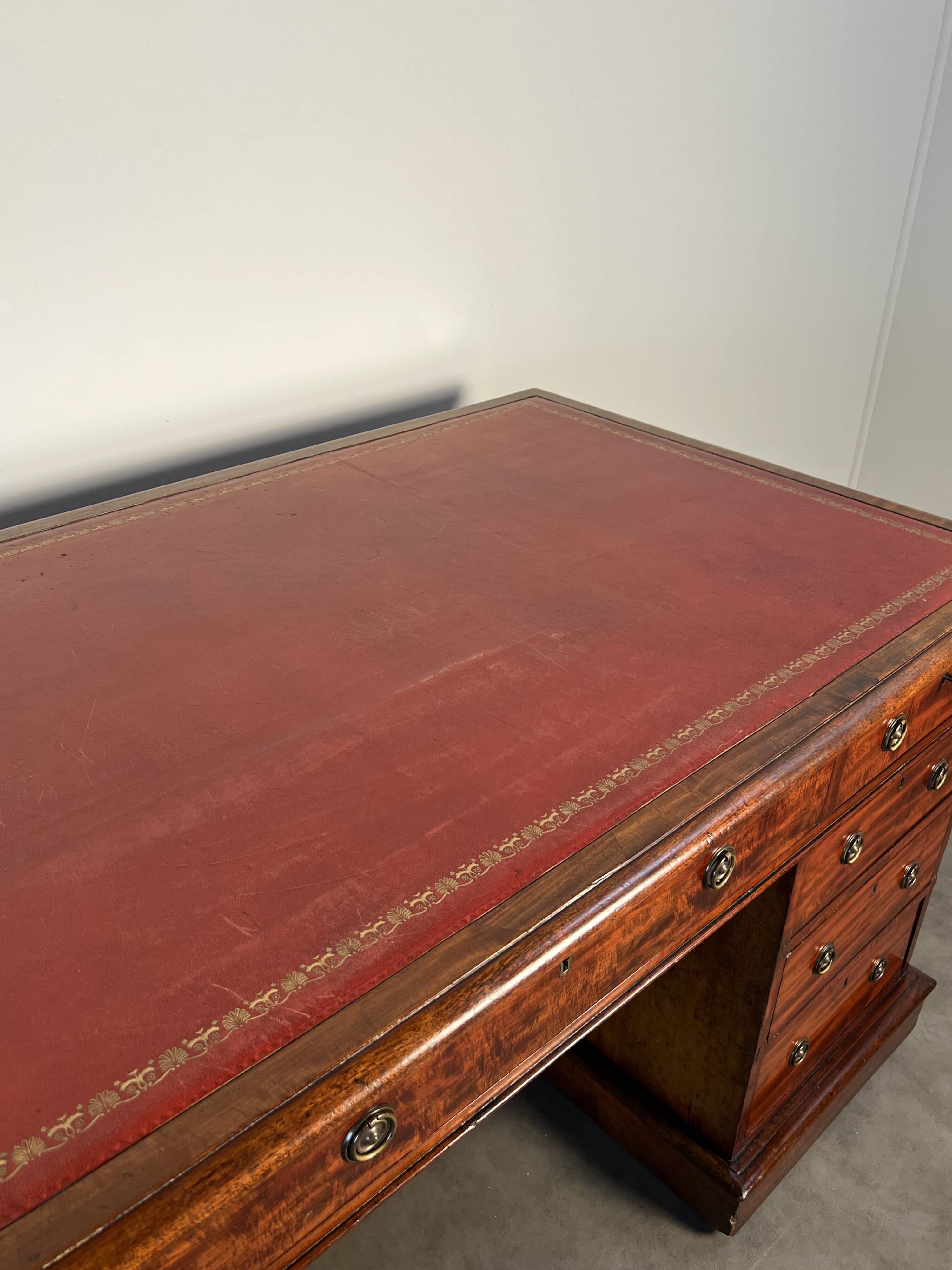 Bureau à caissons - acajou époque victorienne pedestal desk Angleterre XIXe