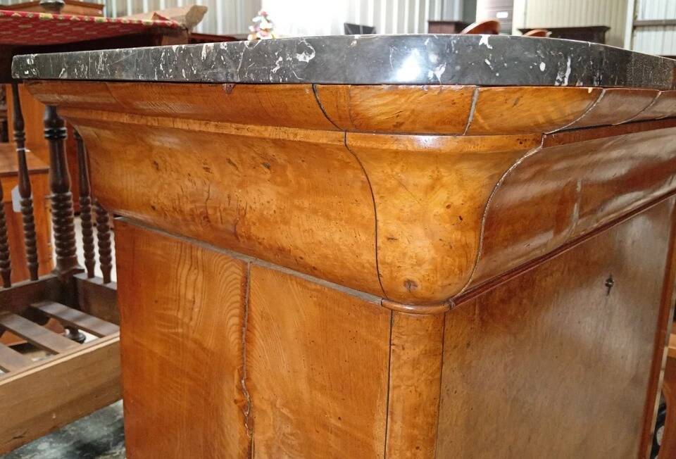 Ensemble de mobilier en pendant époque Charles X