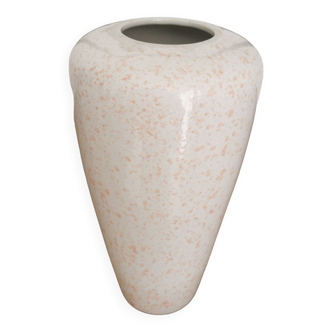 Tapered vase