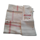 Lot 4 towels