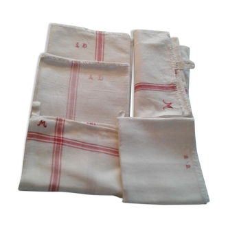 Lot 4 towels