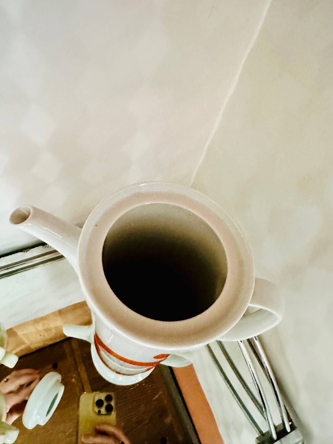 Vintage 60' pop teapot