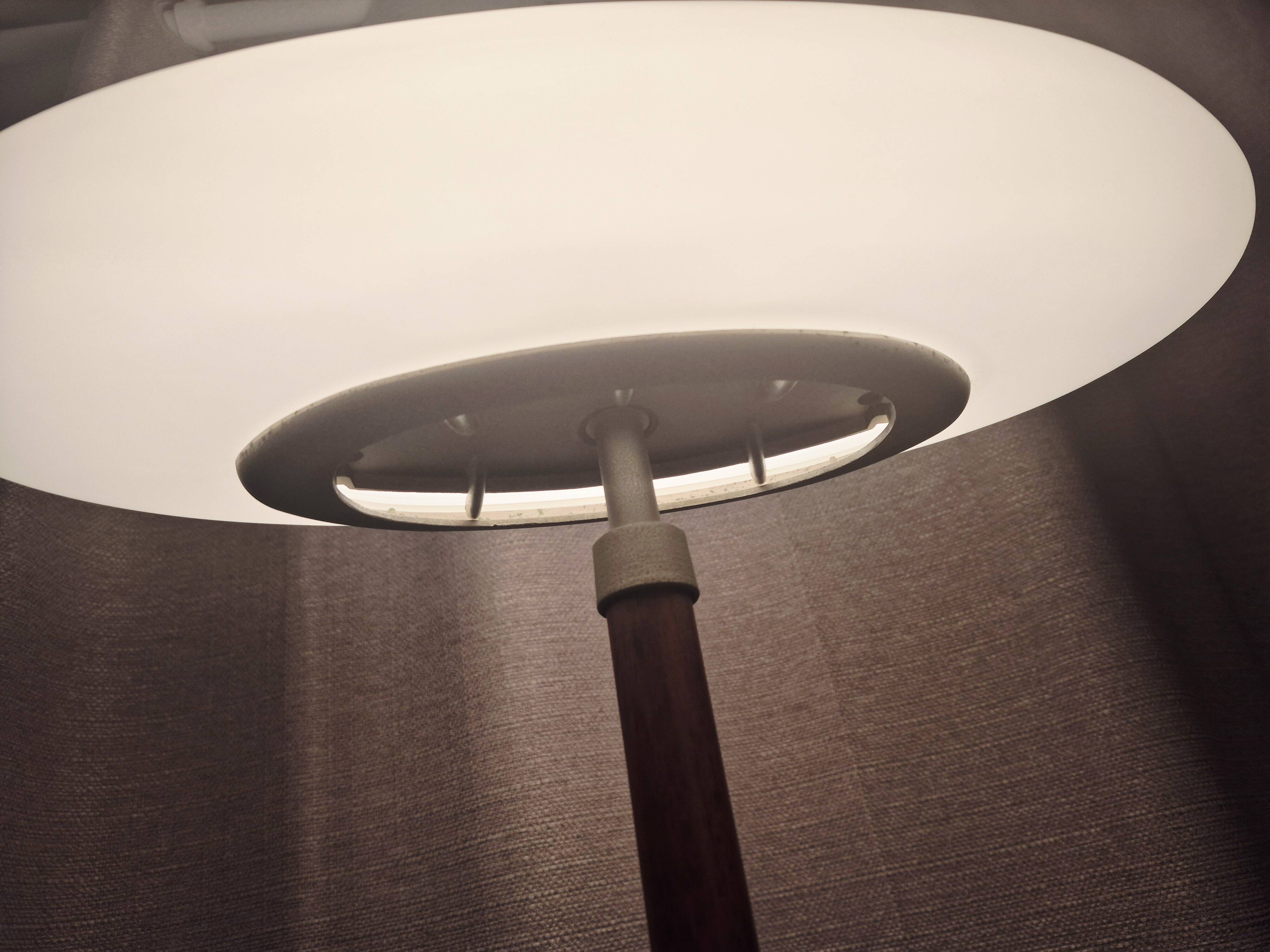 Pao floor lamp by Matteo Thun