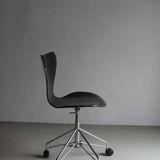 3117 Black swivel chair by Arne Jacobsen for Fritz Hansen