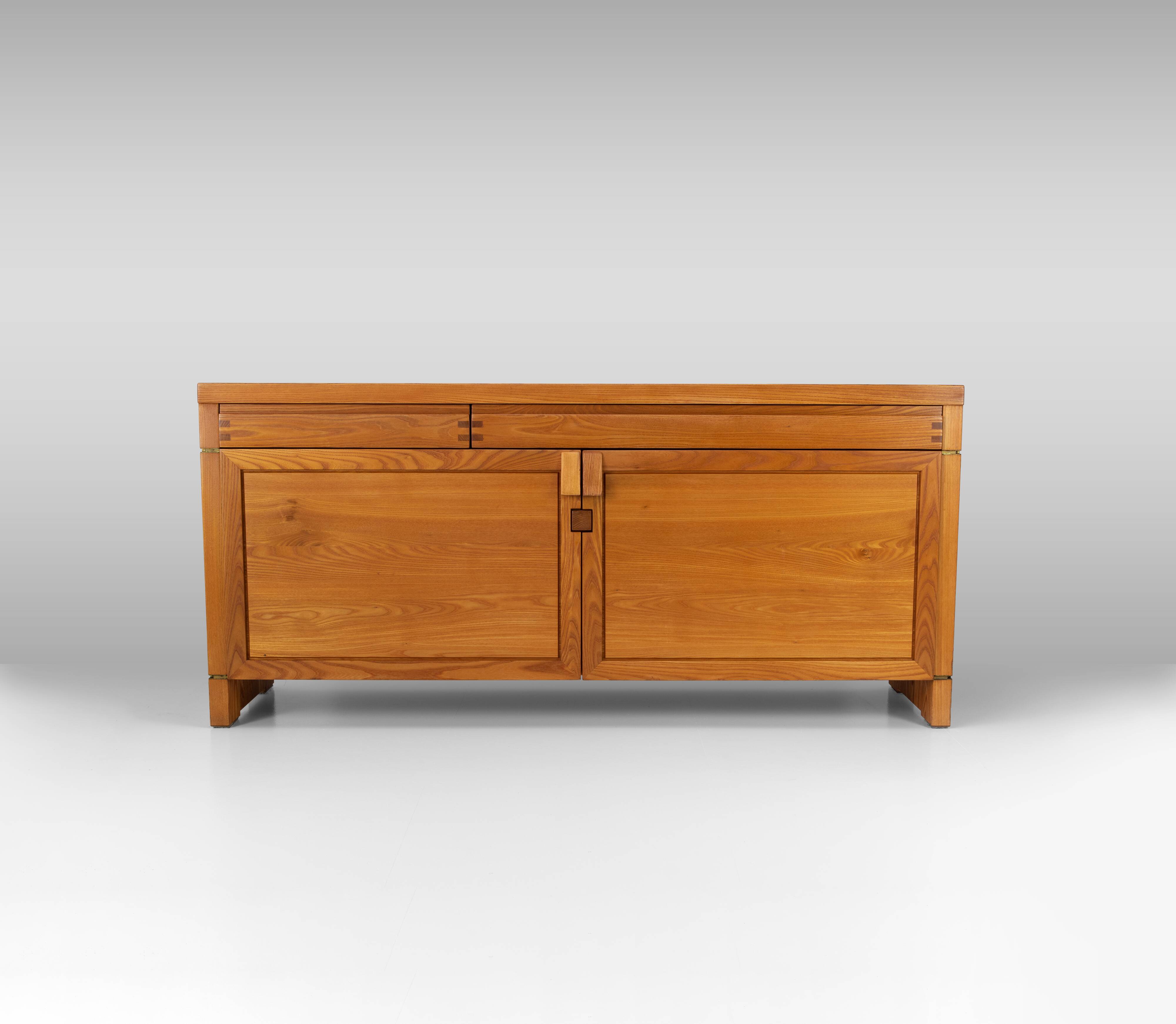 Pierre Chapo – R08 Sideboard