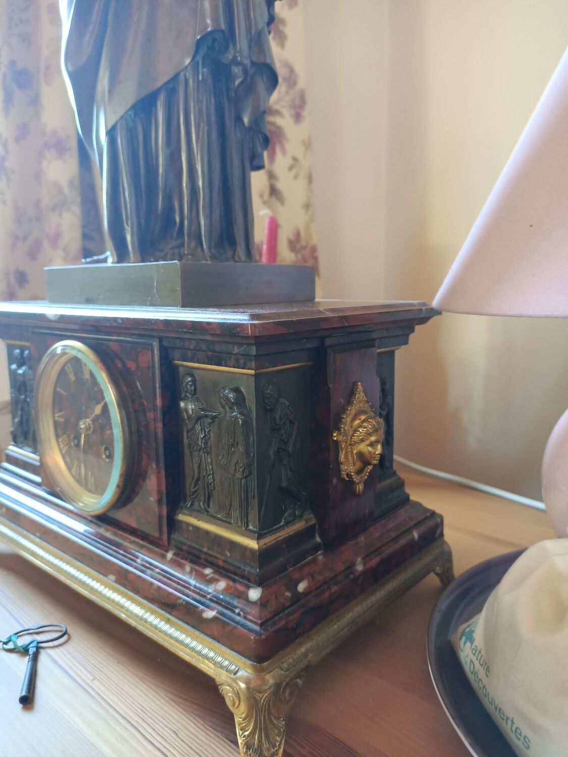 Pendule avec statue bronze