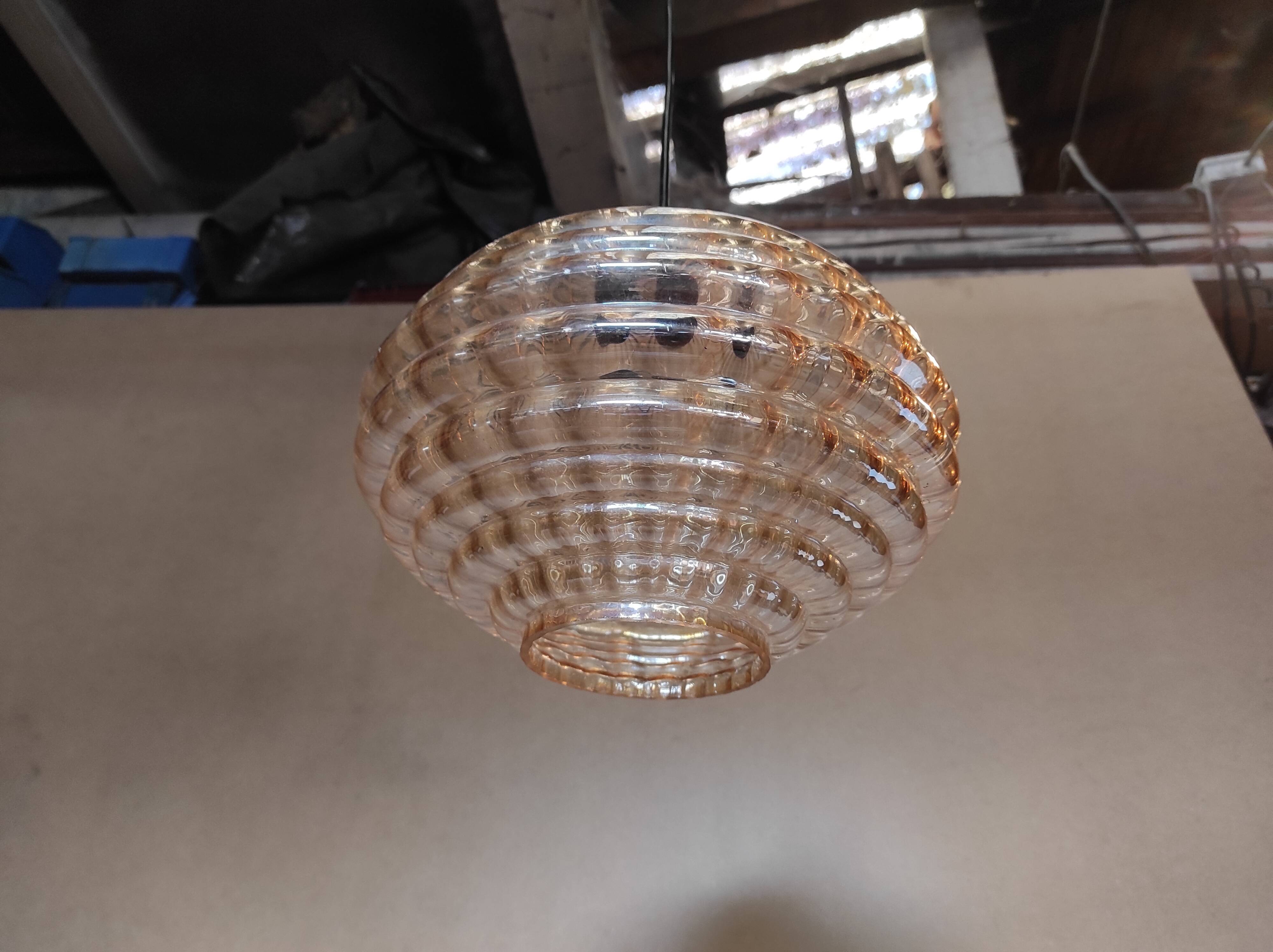 Lampe suspension vintage en verre marron transparent ondulé