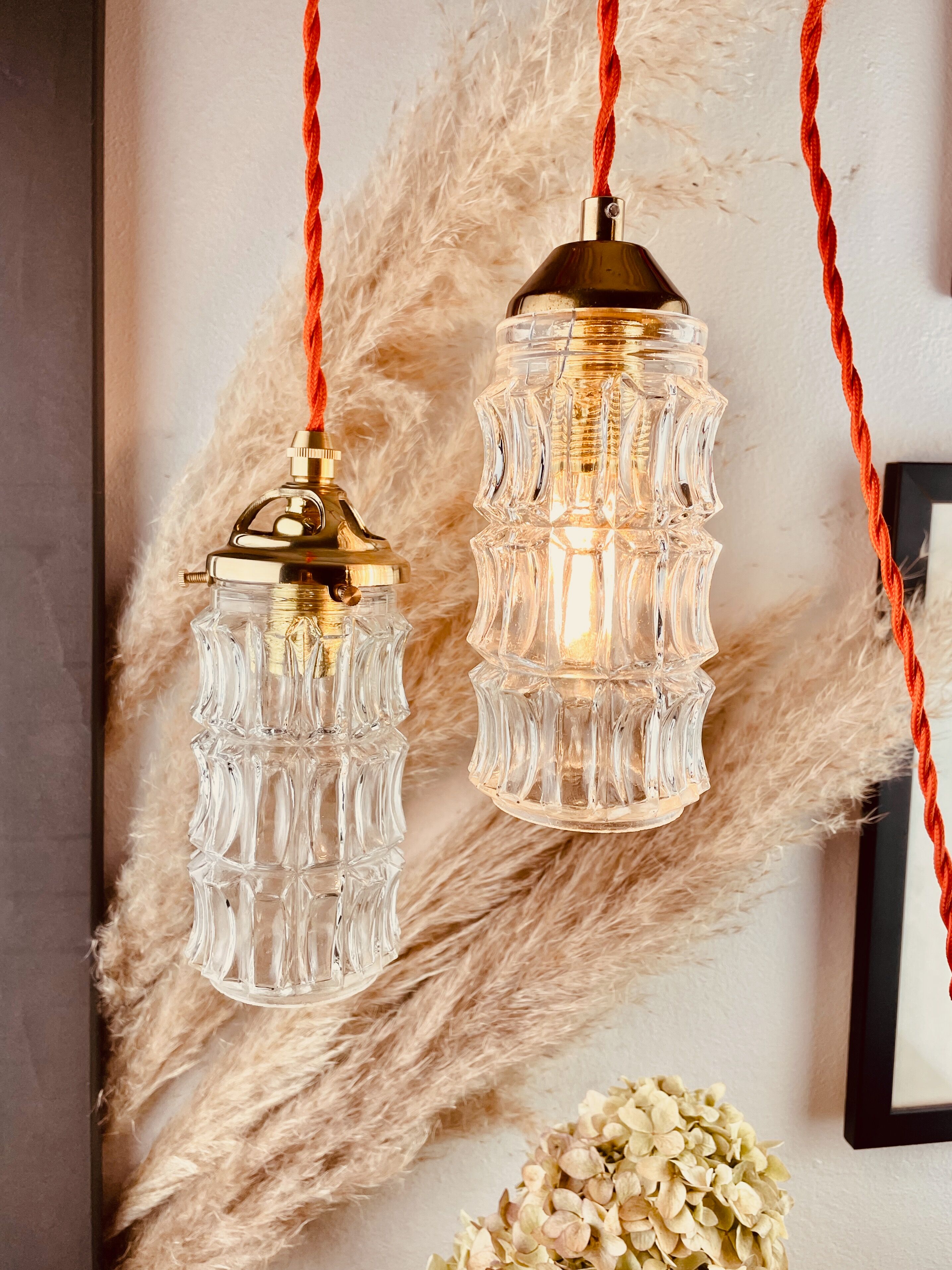 Walking lamp suspension tulip vintage pressed glass 70s