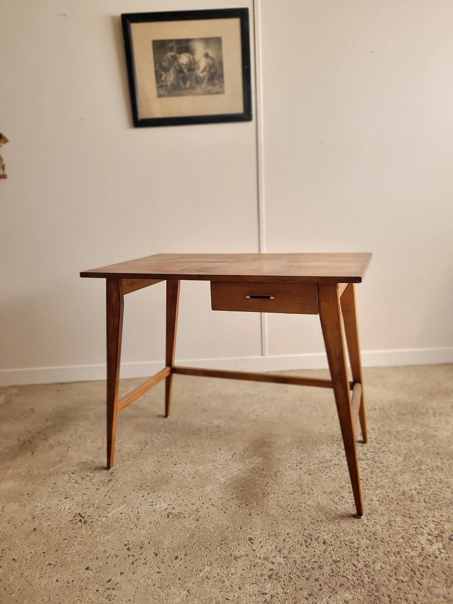 Bureau vintage pieds compas