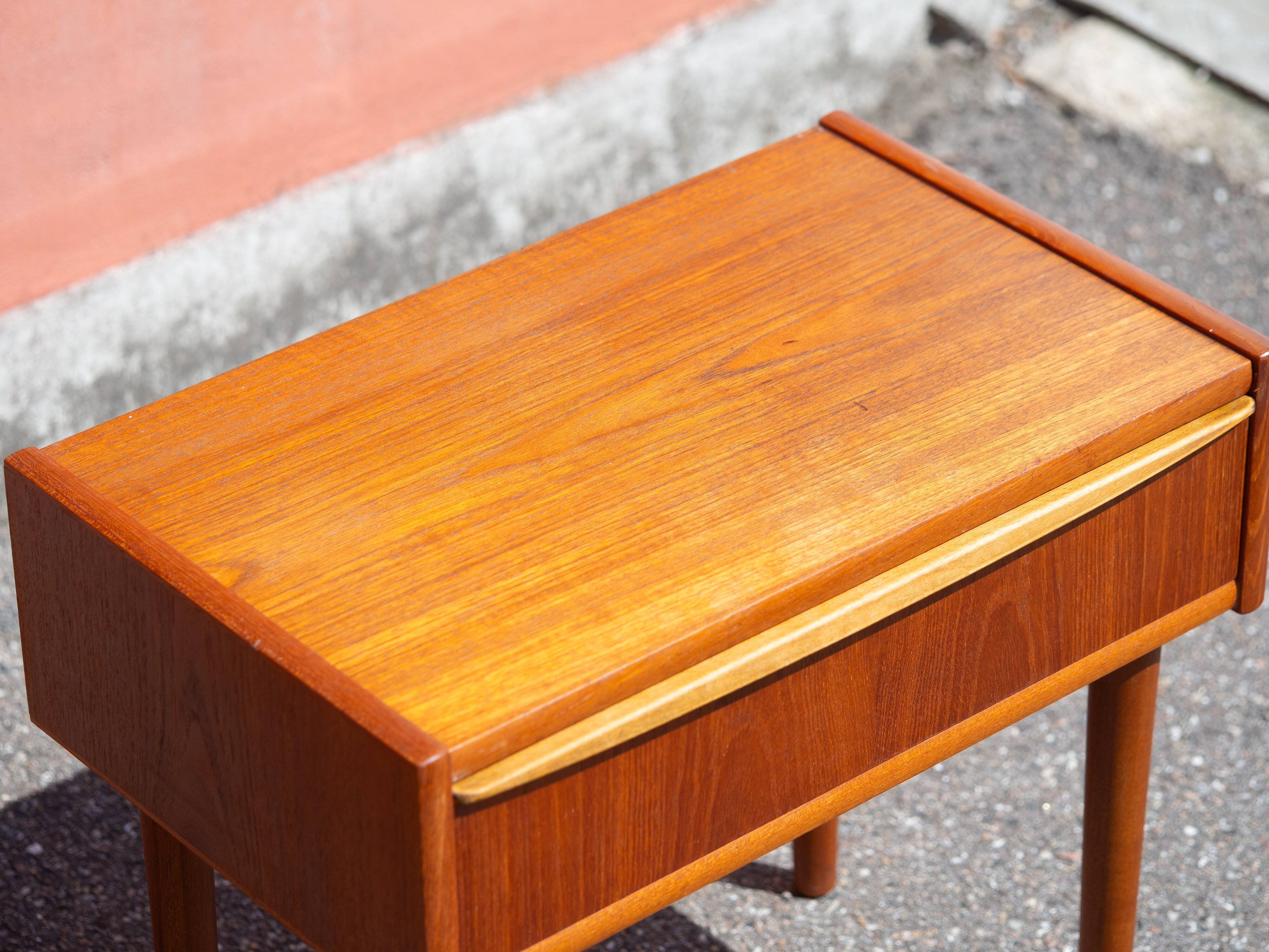 Pair of 2 Danish vintage nightstands from 1960s
