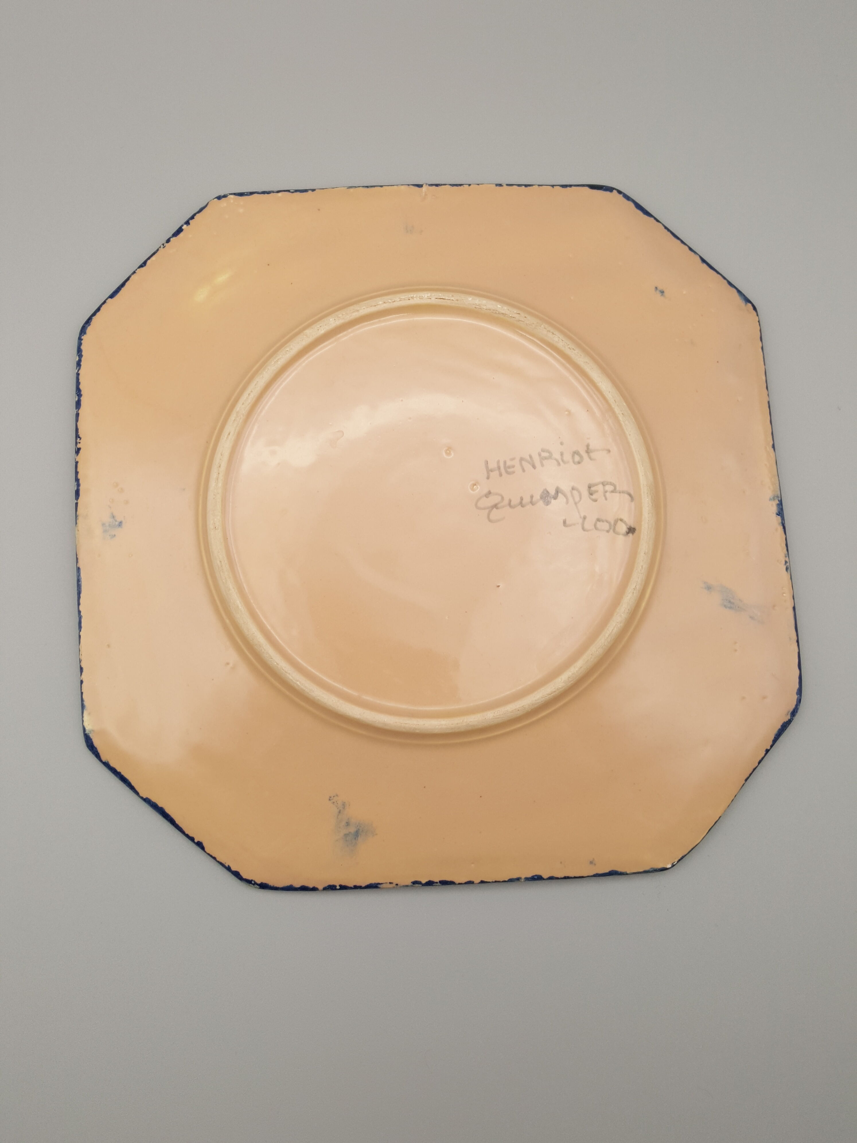 cups with octagonal saucers Henriot Quimper flower decoration leaves flowers