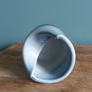 Vase Virebent porcelaine forme rouleau cylindre à col plongeant