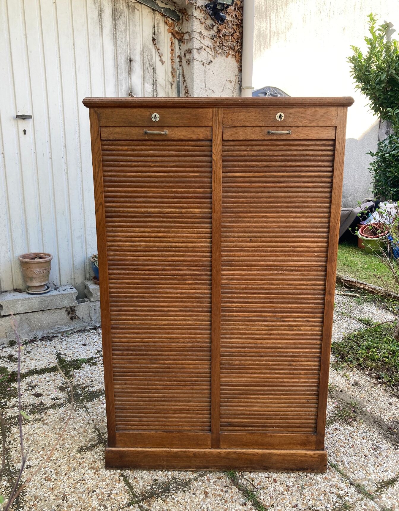 Vintage double curtain binder