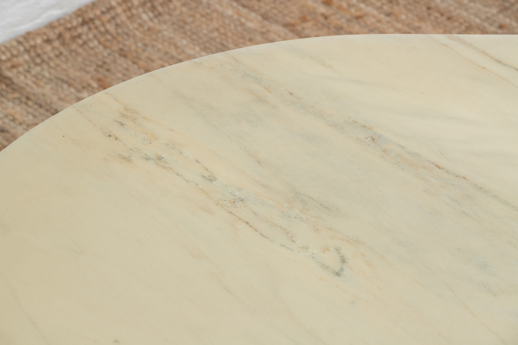 Table basse en marbre vintage – 126 cm