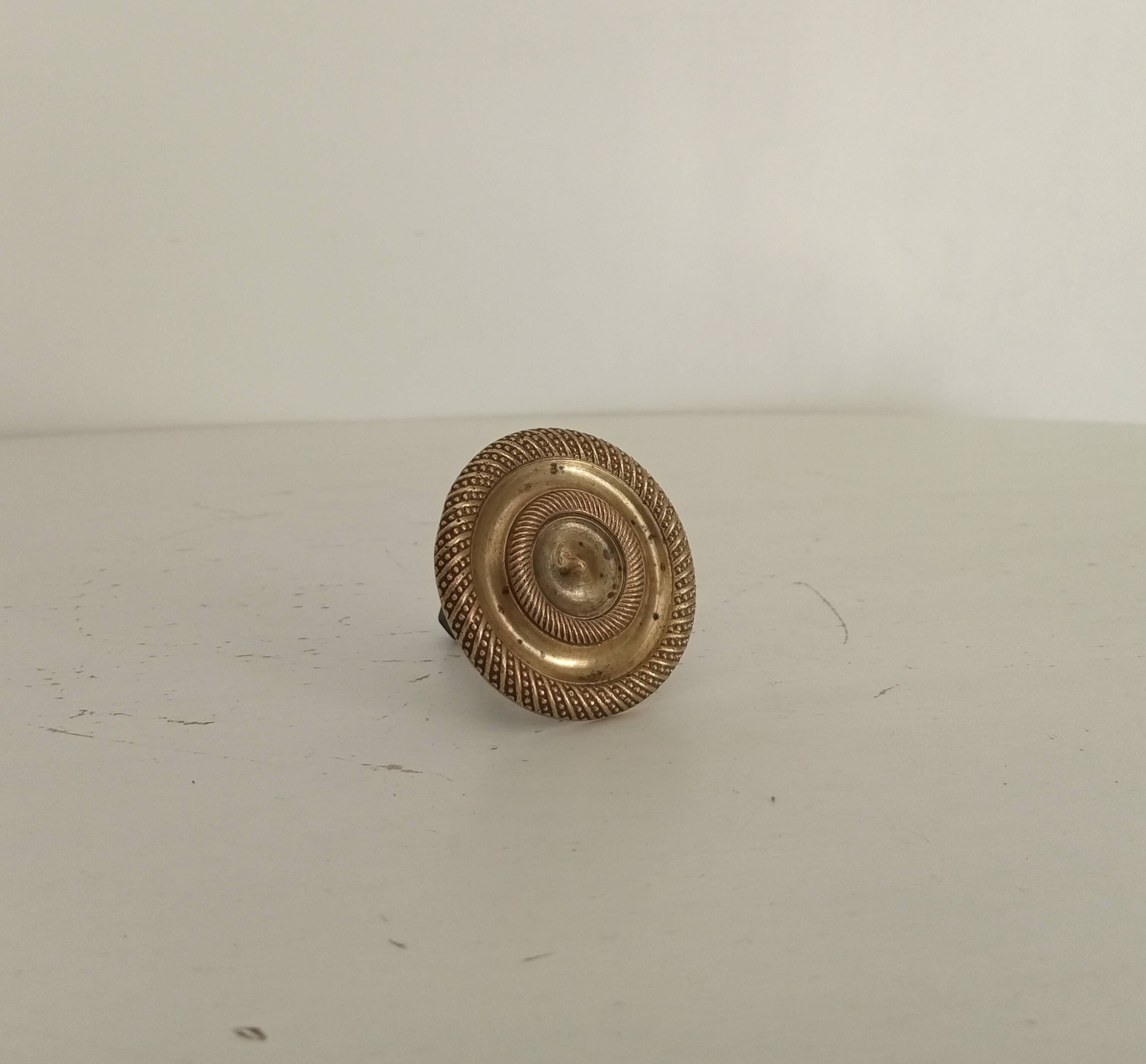 Bouton de meubles Empire en bronze XIXeme